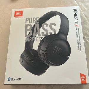 JBL  PURE BASS WIRELESS HEADPHONES
